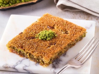 Fıstıklı Düz Şerbetli Kadayıf görseli