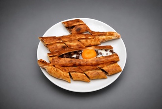 Kavurmalı Kapalı Pide görseli