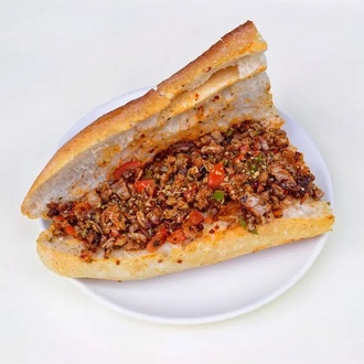 Yarım Ekmek Sebzeli Kuzu Kokoreç  120 Gr Kokoreç görseli