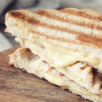 Beyaz Peynirli Tost Domatesli Tost görseli