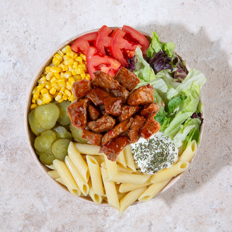 Sweet Chili Soslu Et Makarna Bowl görseli