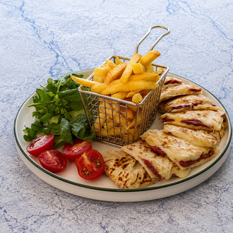 Sucuklu Kaşarlı Gözleme görseli