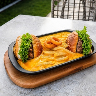Cheddar Döküm Burger görseli