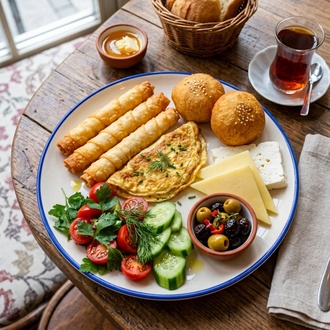 Kahvaltı Tabağı Omlet görseli