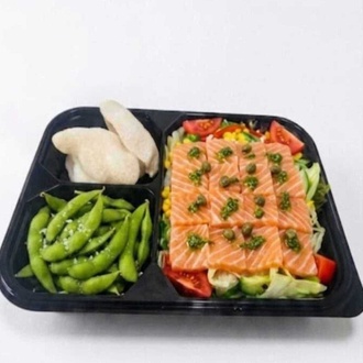 Salmon Carpaccio & Edamame Salad görseli