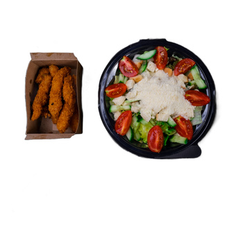 Çıtır Tavuk Caesar Salata görseli