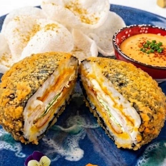 Dynamite Shrimp Burger görseli
