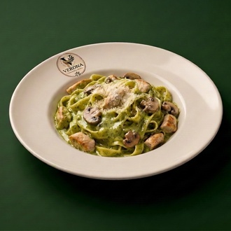 Pesto Soslu Fettuccine Chicken görseli