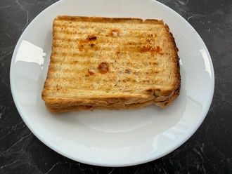 Sucuklu Tost görseli
