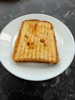 Kaşarlı Tost görseli