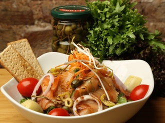 Salmone Salata (430 Kcal) görseli