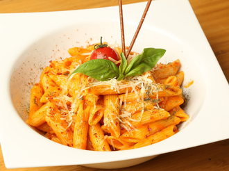 Penne Arrabbiata (520 Kcal) görseli