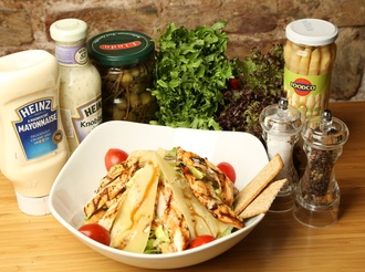 Tavuklu Sezar Salata (470 Kcal) görseli