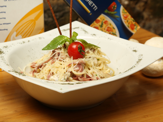 Spaghetti Carbonara (780 Kcal.) görseli