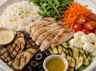Akdeniz Esintisi Tavuk İtalyan Bowl (580 Kcal) görseli