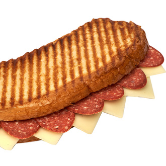 Ayvalık Ekmeğine Sucuklu Kaşar Peynirli Tost görseli
