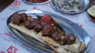 Lezzet Dolu Yağlı Kara Menü görseli