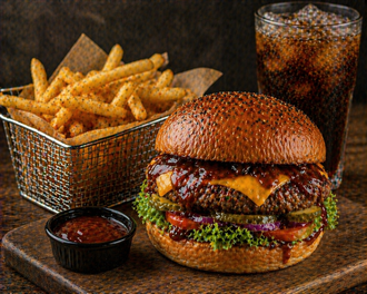Barbekü Burger+patates Kızartması görseli