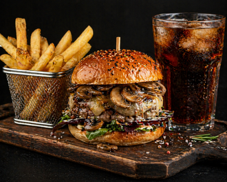 Mushroom Burger+patates Kızartması görseli