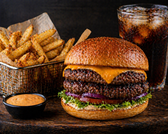 Double Moon Burger+ Patates Kızartması. görseli
