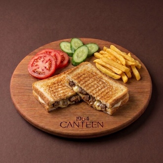 Kavurmalı Kaşarlı Tost görseli