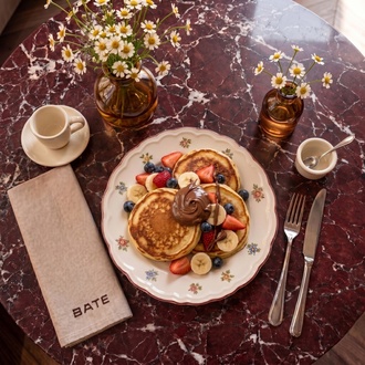 Fruit With Pancakes görseli
