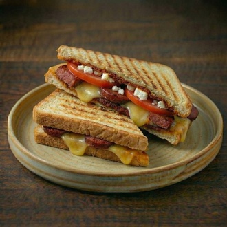 Kahvaltılık Sucuk Tost görseli