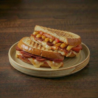 Patatesli Karışık Tost görseli