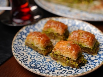 Antep Fıstıklı Baklava görseli