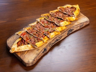 Kuşbaşılı Pide görseli