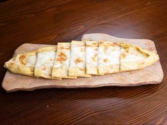 Kaşarlı Pide görseli
