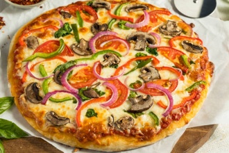 Sebzeli Pizza (Büyük Boy) görseli