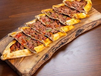 Kuşbaşılı Pide görseli