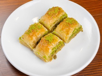 Antep Fıstıklı Baklava (4 Adet) görseli
