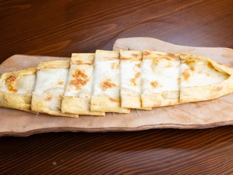 Kaşarlı Pide görseli