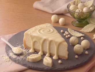 Beyaz Çikolatalı Cheesecake görseli