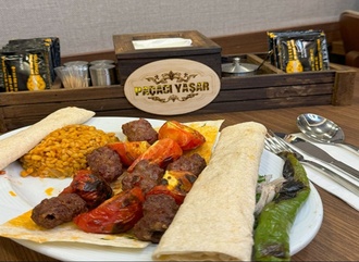 Domatesli Kebap görseli