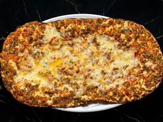 Kaşarlı Lahmacun görseli
