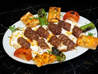 Yoğurtlu Kebap görseli
