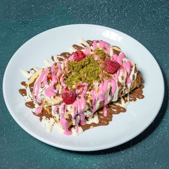 Sütlü Çikolata Ve Frambuaz Çikolata Muz&çilek Waffle 1,5 Porsiyon görseli