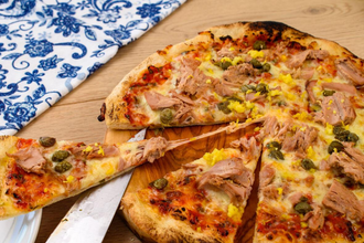 Ton Balıklı Pizza (30 Cm.) (Orta Boy) (1400 Kcal) görseli