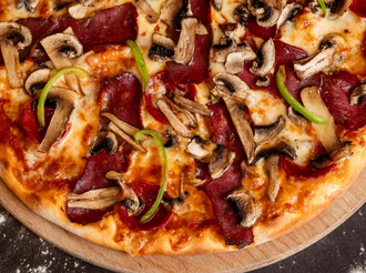 Pastırmalı Pizza (30 Cm.) (Orta Boy) (1400 Kcal) görseli