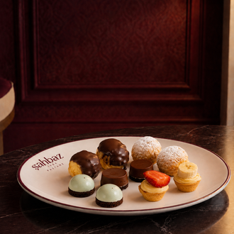 Karışık Petifür / Assorted Petit Four görseli