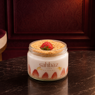 Çilekli Magnolia / Strawberry Magnolia Dessert görseli
