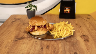 Sweet Chili Crispy Chicken (Çıtır Tavuk Burger) (Acılı) görseli