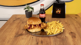 Sweet Chili Crispy Chicken Coca-cola Menü (Çıtır Tavuk Burger) (Acılı) görseli