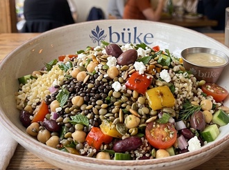 Bakliyatlı Salata görseli
