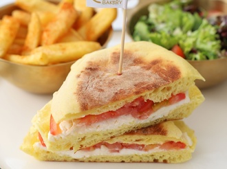 Domatesli & Peynirli Tost görseli
