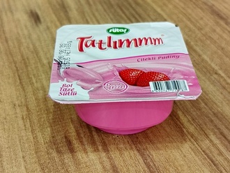 Çilekli Puding görseli