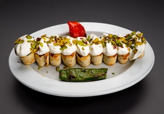 Antep Fıstıklı Sarma Beyti Kebabı görseli
